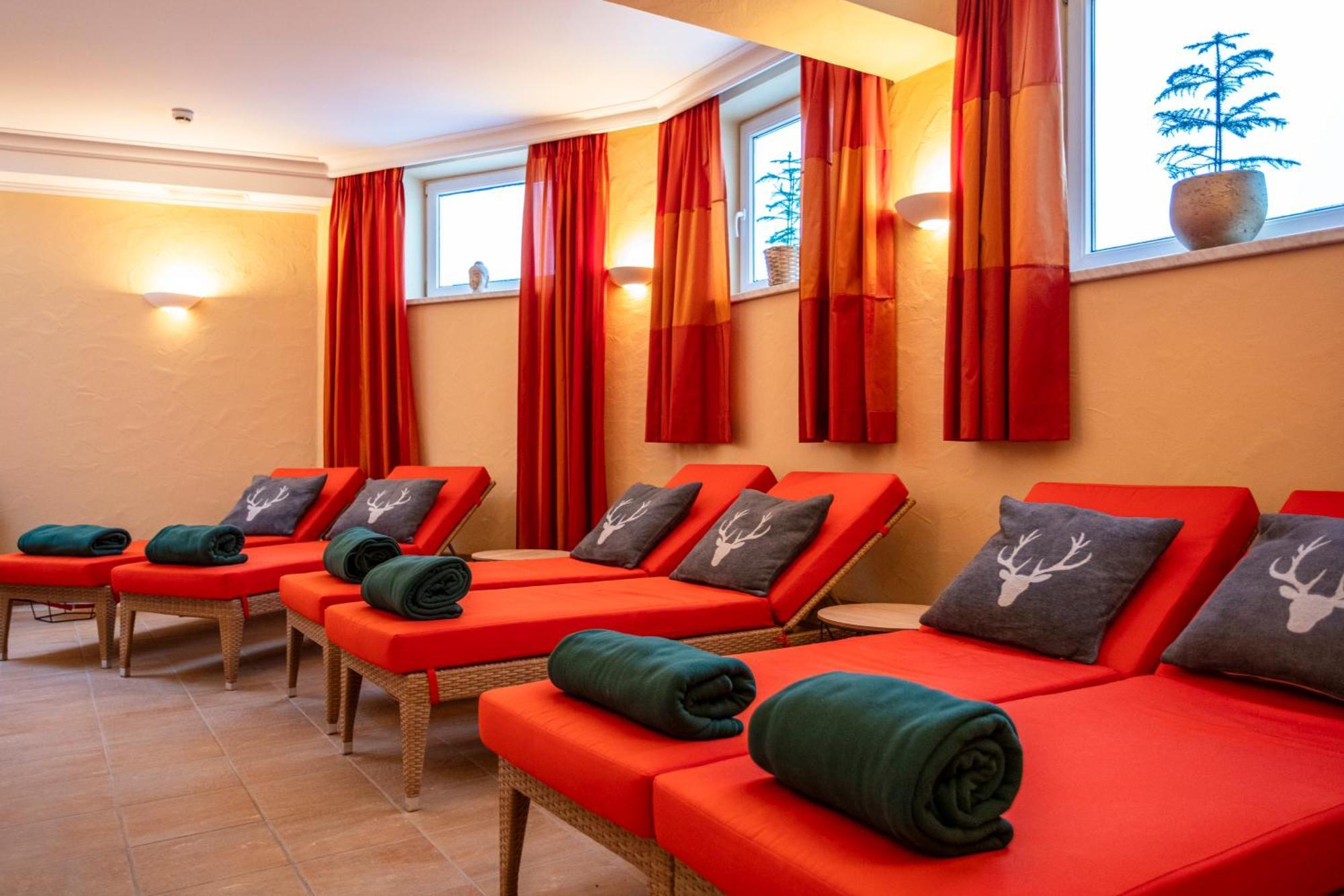 Hotel Oberwirt - Nahe An Saalbach Und Zell Am See, Viehhofen Sommercard Bagian luar foto