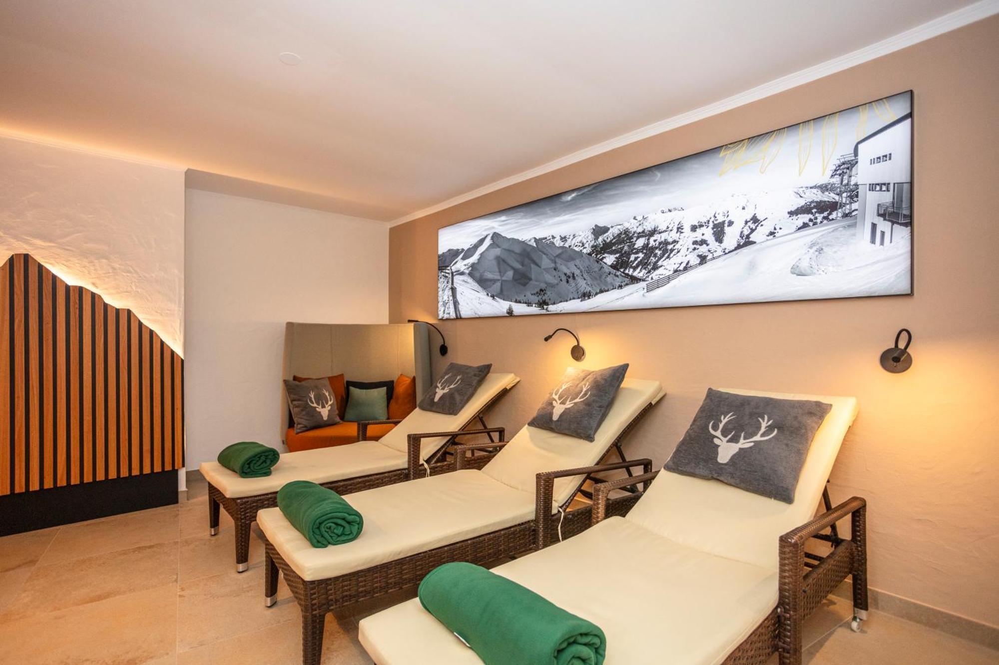 Hotel Oberwirt - Nahe An Saalbach Und Zell Am See, Viehhofen Sommercard Bagian luar foto
