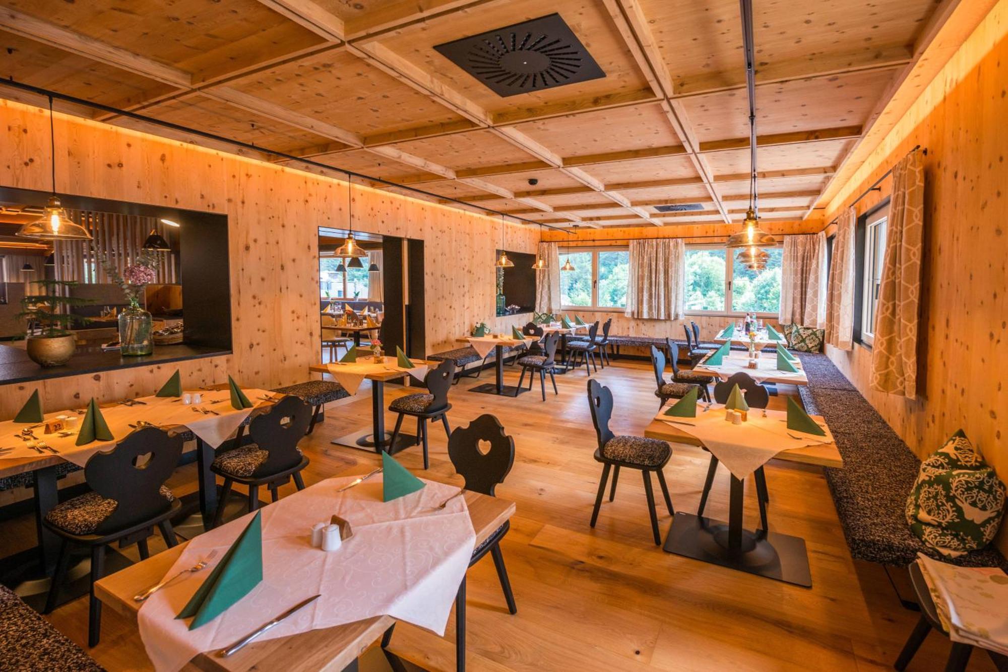 Hotel Oberwirt - Nahe An Saalbach Und Zell Am See, Viehhofen Sommercard Bagian luar foto