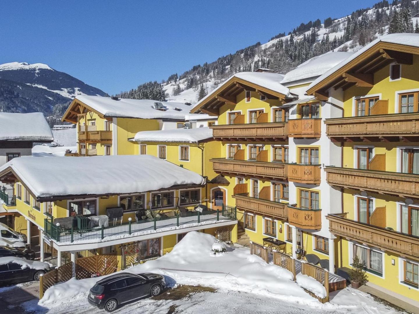 Hotel Oberwirt - Nahe An Saalbach Und Zell Am See, Viehhofen Sommercard Bagian luar foto